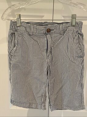 Lands' End- Boys Seersucker Shorts, blue/White, Size 12 EUC